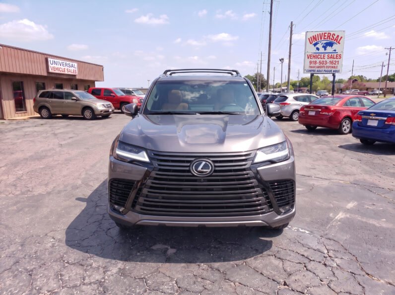 2022 Lexus LX 600 Premium
