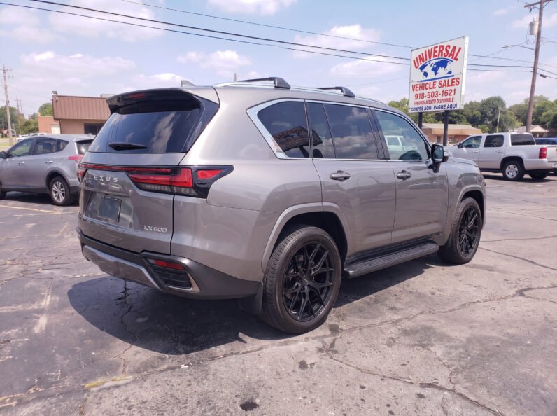 2022 Lexus LX 600 Premium