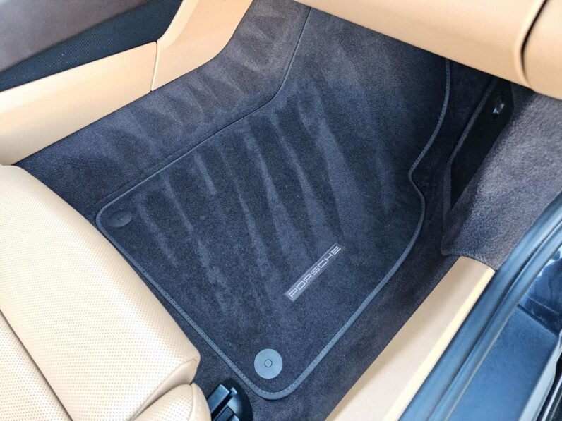 2014 Porsche 911 Carrera 4S