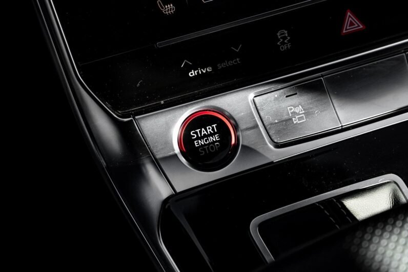 2021 Audi RS 7 4.0T