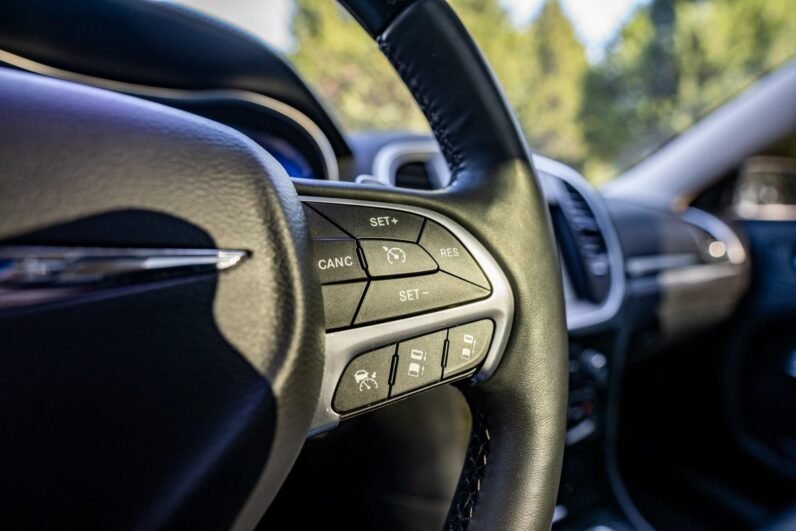 2016 Chrysler 300C Base