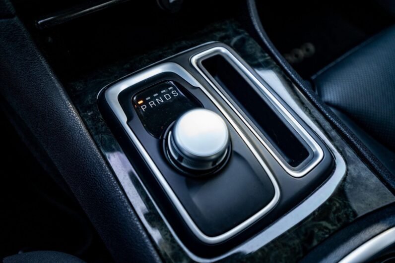 2016 Chrysler 300C Base