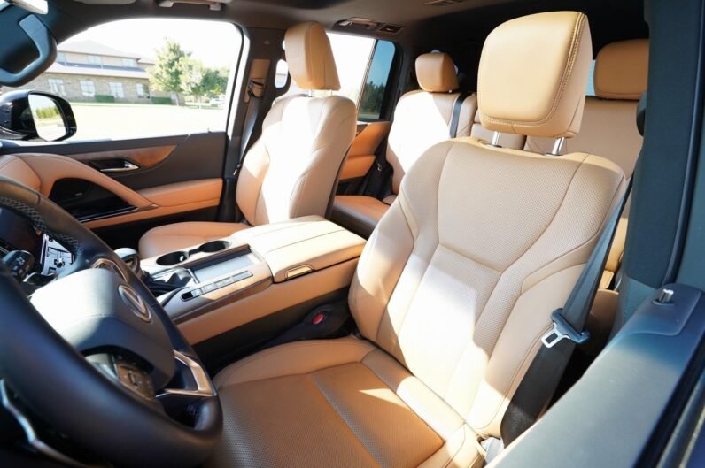 2022 Lexus LX 600 Premium