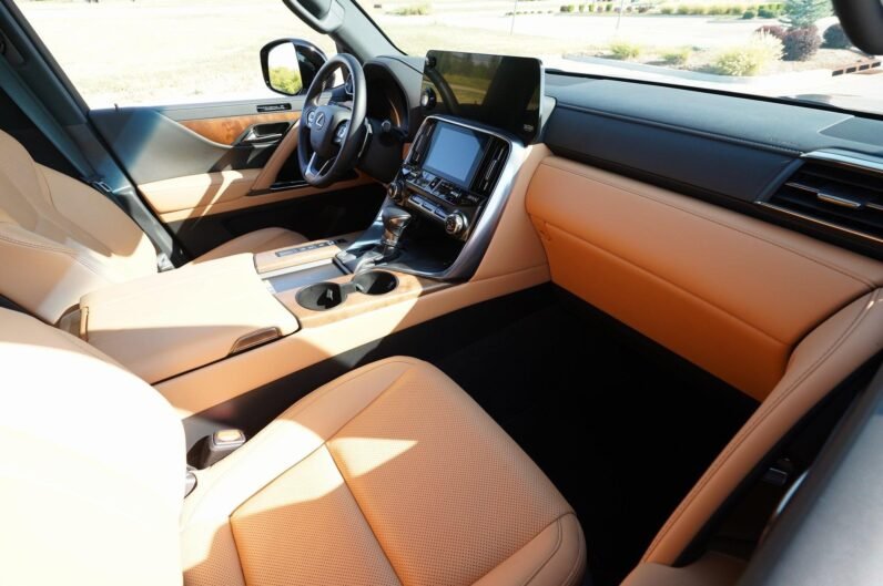 2022 Lexus LX 600 Premium