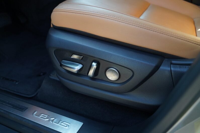 2022 Lexus LX 600 Premium