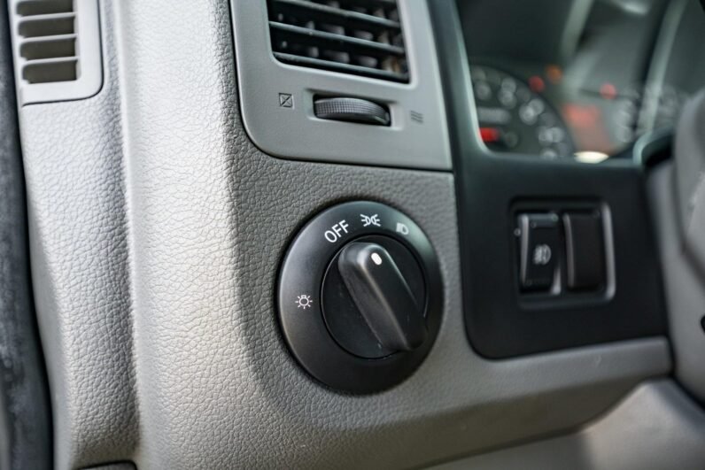2015 Nissan NV Passenger SL