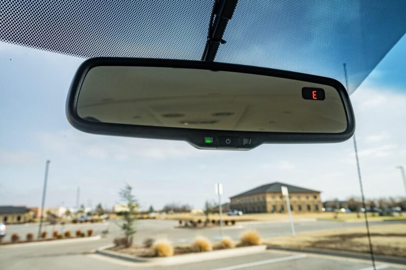 2015 Nissan NV Passenger SL