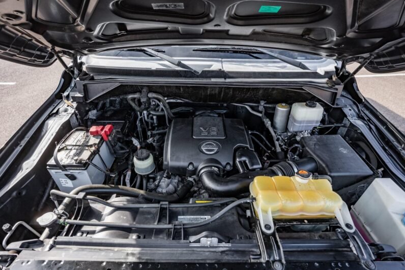 2015 Nissan NV Passenger SL