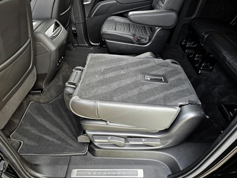 2022 Cadillac Escalade ESV Sport Platinum